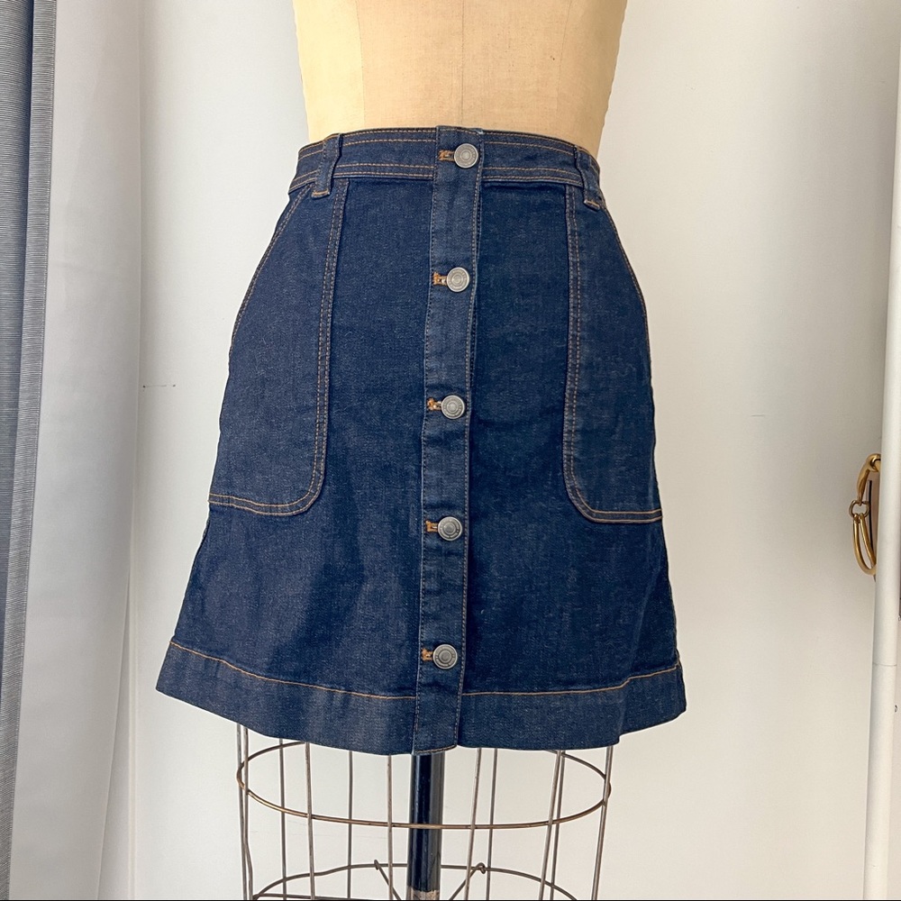 Club Monaco 70s mini skirt size 2